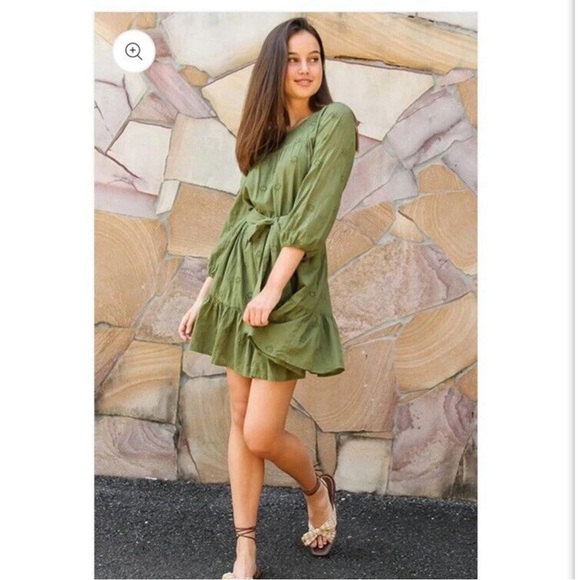 Trovata Birds of Paradis Sz L Embroidered Eyelet Green Nia Short Tiered Dress - Picture 1 of 3